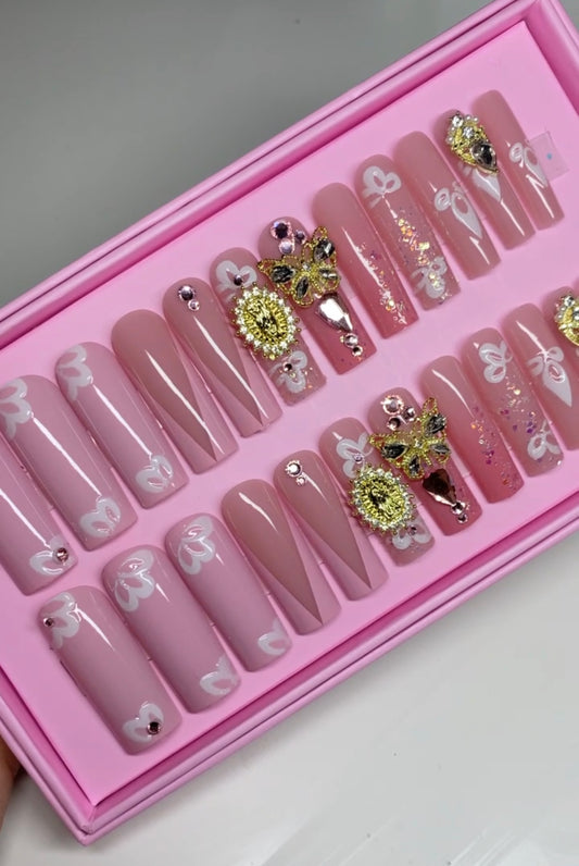 Virgencita 24 pc nail set